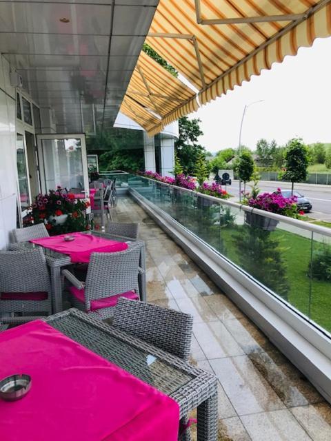 Hotel Afrodita -valenii De Munte 4*